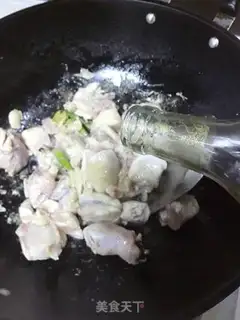Make Red curry potatoes and chicken legs step 5