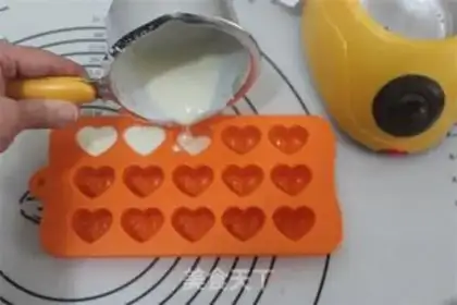 Make Handmade Valentine