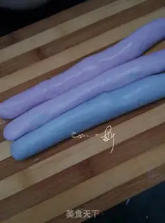Make Gradually coloured purple shrimp dumplings step 13