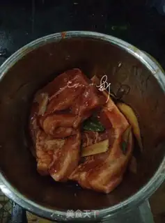 Make Double-coloured fork bun step 1