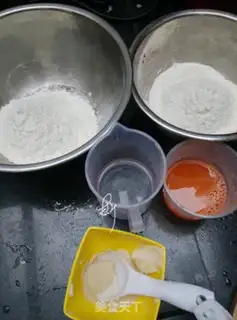 Make Double-coloured fork bun step 2