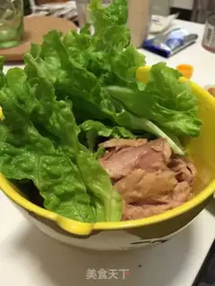 Make Caesar vegetable tuna salad step 3