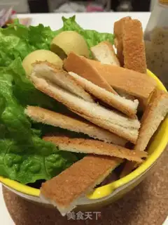 Make Caesar vegetable tuna salad step 5