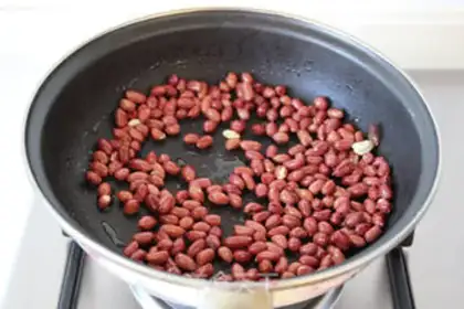 Make Old vinegar peanuts step 2