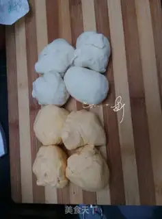 Make Double-coloured fork bun step 17