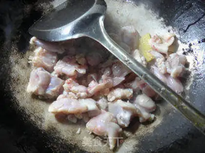 Make Tofu dry-burning bullfrogs step 5