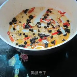 Make Spicy garlic noodles step 2