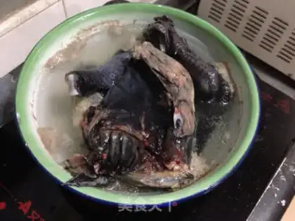 Make A chicken soup for the worm herbs step 0