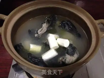 Make A chicken soup for the worm herbs step 4
