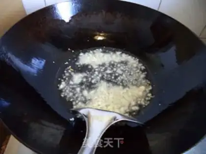 Make Fresh mushrooms and silver sprouts step 2