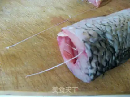 Make Fresh carp soup step 1