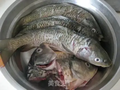 Make Fresh carp soup step 2