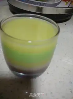Make Rainbow milk cup step 4