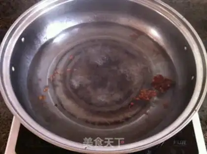 Make Squeeze the bean sprouts step 2