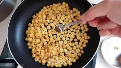 Make Pretzel corn pot step 4