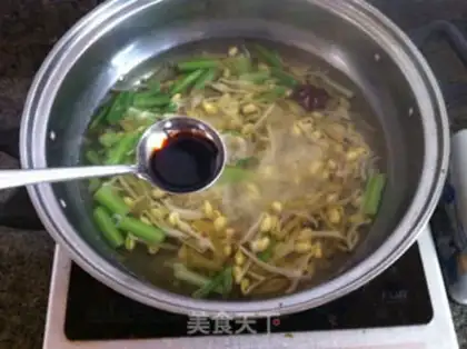 Make Squeeze the bean sprouts step 7