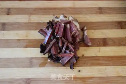Make Garlic pork step 1