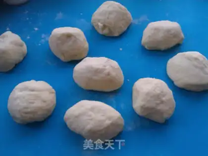 Make Hot swirling snacks step 4