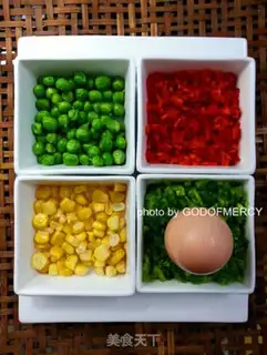 Make Eggs and pea corn step 0