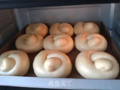 Make Hot swirling snacks step 12
