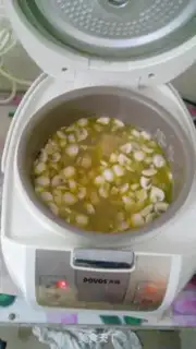 Make Two mushrooms and chicken soup step 4