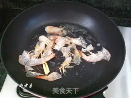 Make Curry fish egg shrimp noodles step 6