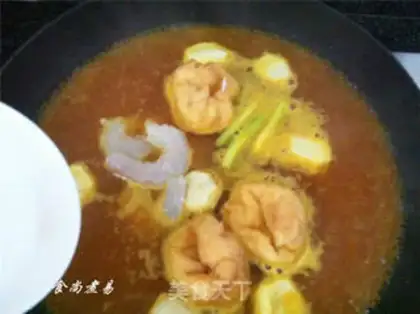 Make Curry fish egg shrimp noodles step 11