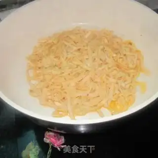 Make Curry egg noodles step 5