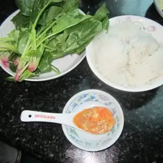 Make Spicy spinach step 0