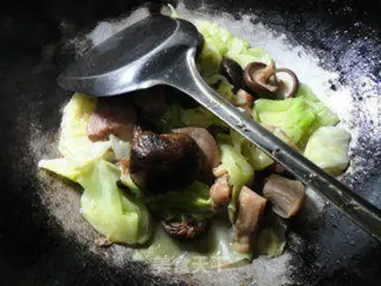 Make Sphinx cabbage for chicken legs step 6