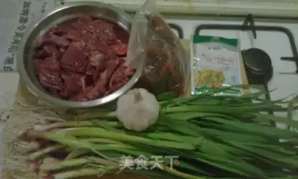 Make Garlic makes a pig