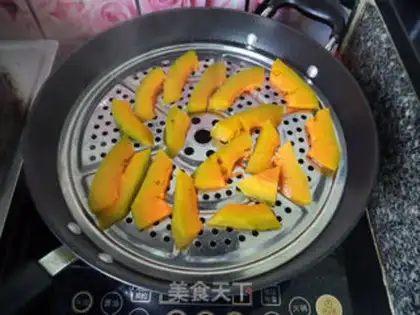 Make Milky pumpkin soup step 2