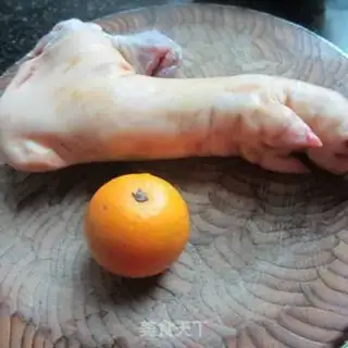 Make Orange pig hoof step 0