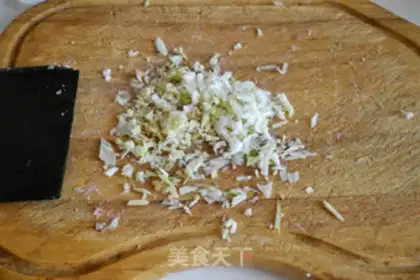 Make Carrot pork pie step 1