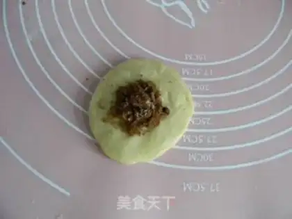Make Smiley bread step 3