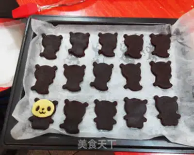 Make Pretty panda cookies step 6