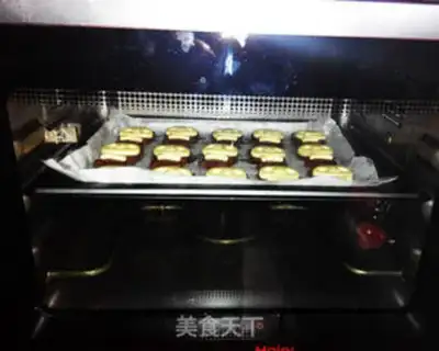 Make Pretty panda cookies step 8