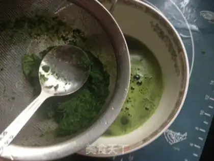 Make Spinach and fruit and soup step 0