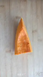 Make Coconut pumpkins, crotch step 1