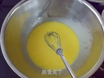 Make Double honey cake rolls step 4