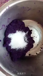 Make Coconut pumpkins, crotch step 6