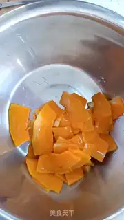 Make Coconut pumpkins, crotch step 8