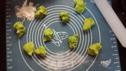 Make Spinach dumplings step 6