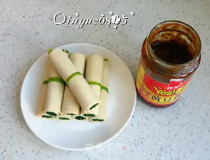 Make Spinach bean rolls step 7