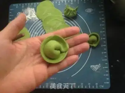Make Spinach dumplings step 10