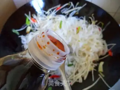 Make Egg fried river powder step 5