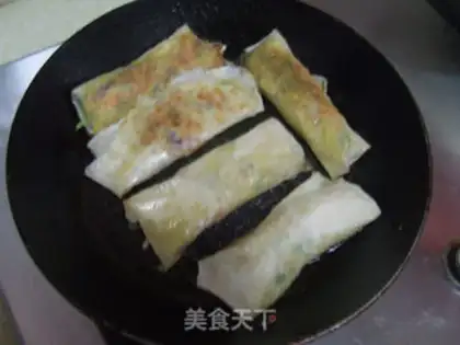 Make # Spring rolls # step 4