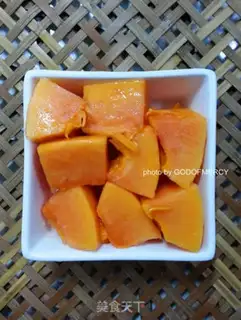 Make A papaya with a silver ear step 2