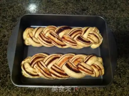 Make "Bread with dates." step 8