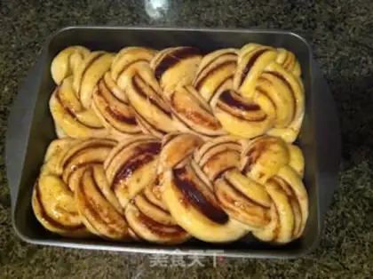 Make "Bread with dates." step 10